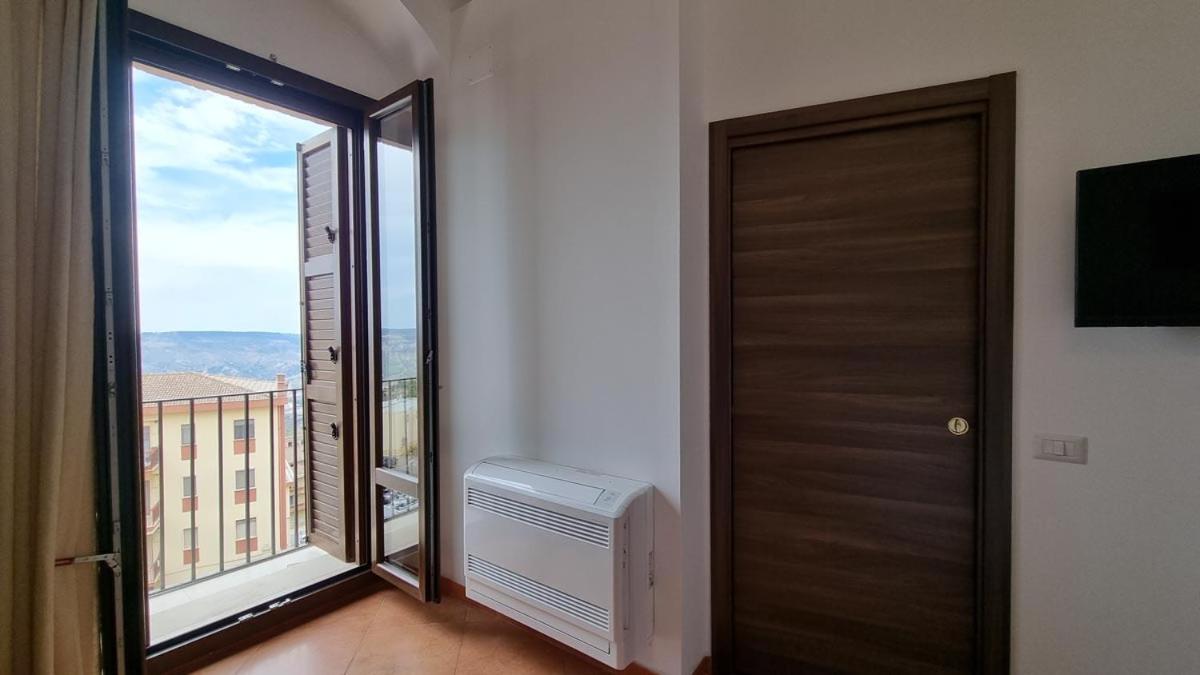 Suite Il Ducale Ferrandina Esterno foto